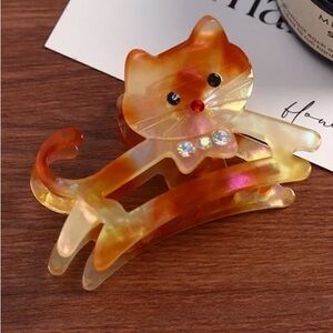 Cat Shaped Hair Clip - Amber Iridescent